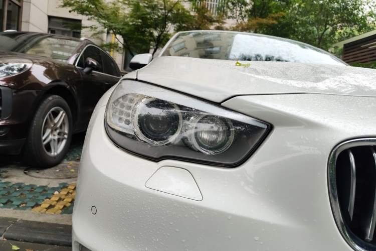 Used BMW 5 Series GT 2015 528i Luxury Edition Right Front Headlight