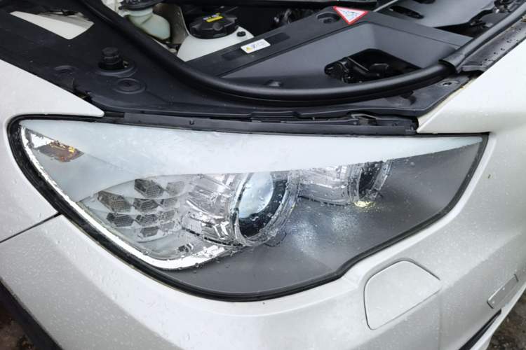 Used BMW 5 Series GT 2015 528i Luxury Edition Right Front Headlight