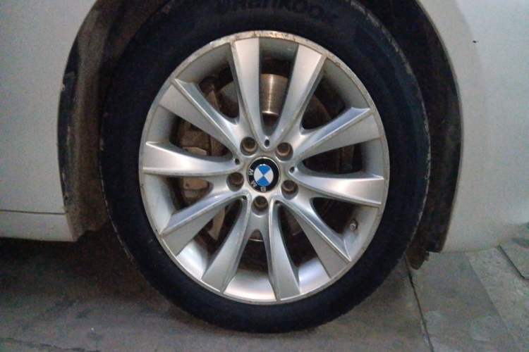 Used BMW 5 Series GT 2015 528i Leading Model Right Front Wheel Hub