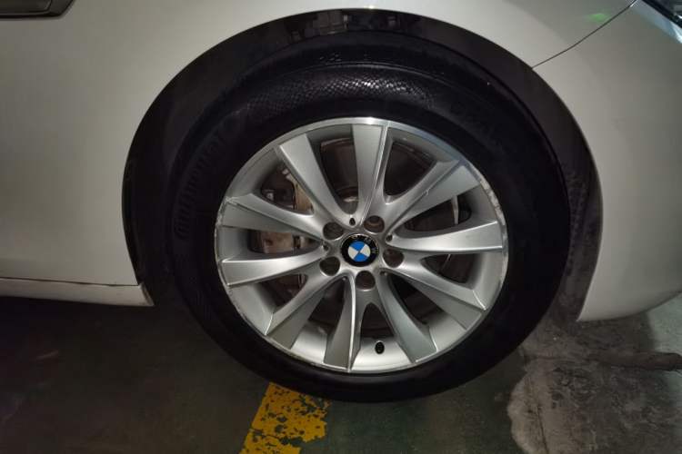 Used BMW 5 Series GT 2015 528i Leading Model Right Front Wheel Hub