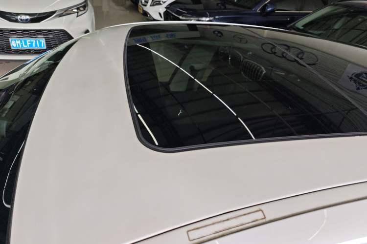 Used BMW 5 Series GT 2015 528i Luxury Edition Roof