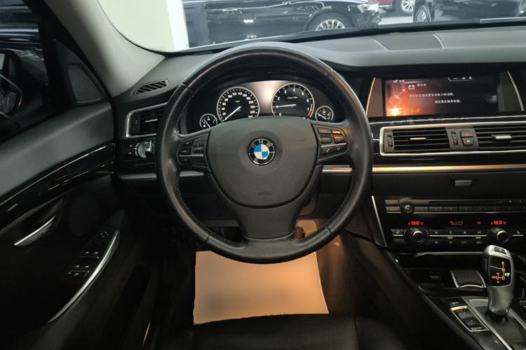 Used BMW 5 Series GT 2015 528i Leading Model Steering Wheel