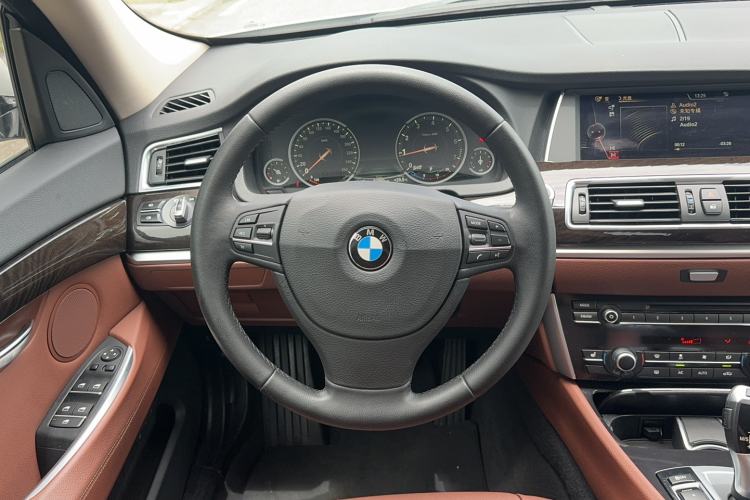Used BMW 5 Series GT 2015 528i Leading Model Steering Wheel