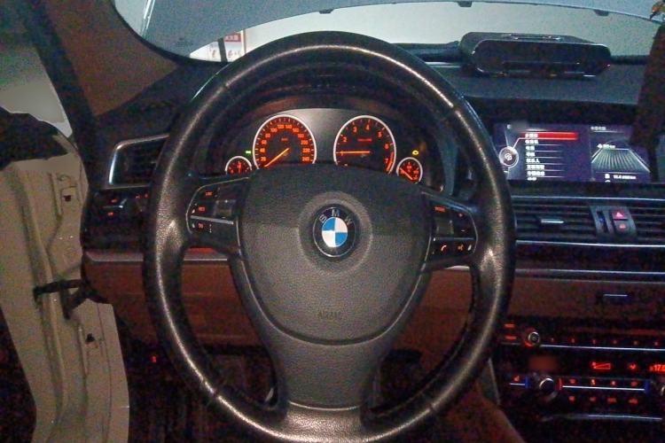 Used BMW 5 Series GT 2015 528i Leading Model Steering Wheel