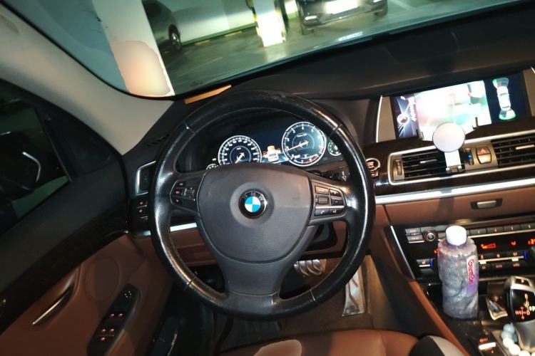 Used BMW 5 Series GT 2015 528i Leading Model Steering Wheel