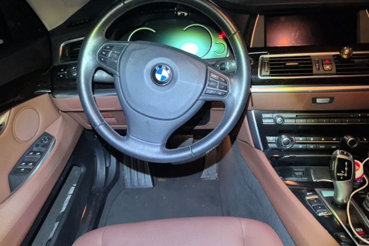 Used BMW 5 Series GT 2015 528i Leading Model Steering Wheel