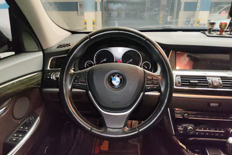 Used BMW 5 Series GT 2015 528i Luxury Edition Steering Wheel
