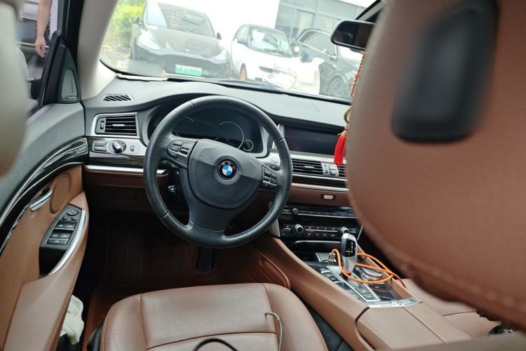 Used BMW 5 Series GT 2015 528i Leading Model Steering Wheel