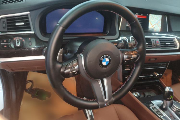 Used BMW 5 Series GT 2015 528i Leading Model Steering Wheel