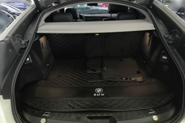 Used BMW 5 Series GT 2015 528i Leading Model Trunk