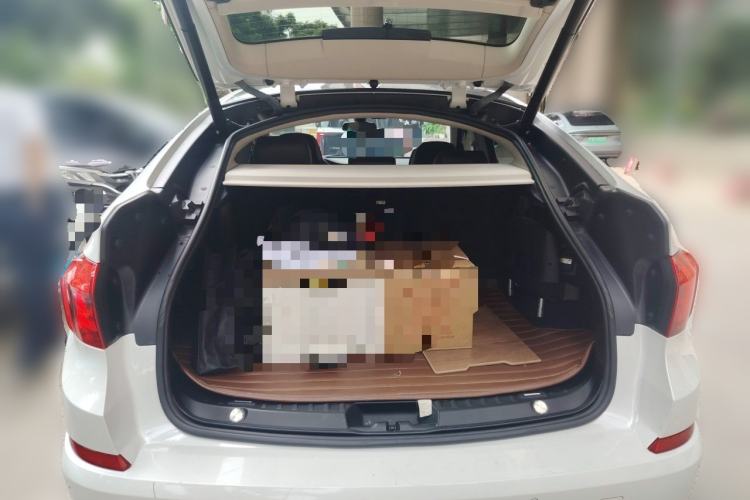 Used BMW 5 Series GT 2015 528i Luxury Edition Trunk