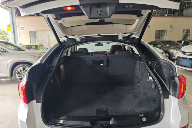 Used BMW 5 Series GT 2015 528i Luxury Edition Trunk