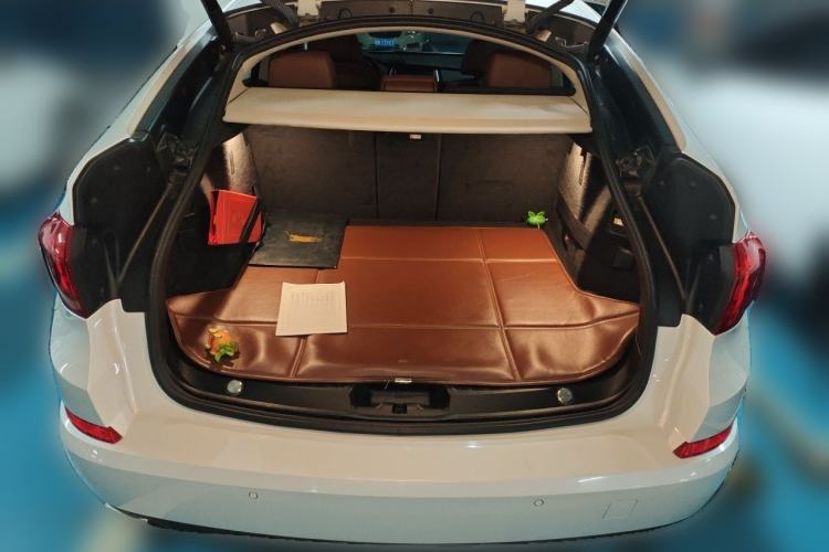 Used BMW 5 Series GT 2015 535i xDrive Trunk