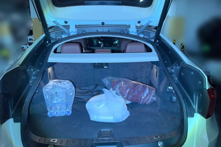 Used BMW 5 Series GT 2015 528i Leading Model Trunk