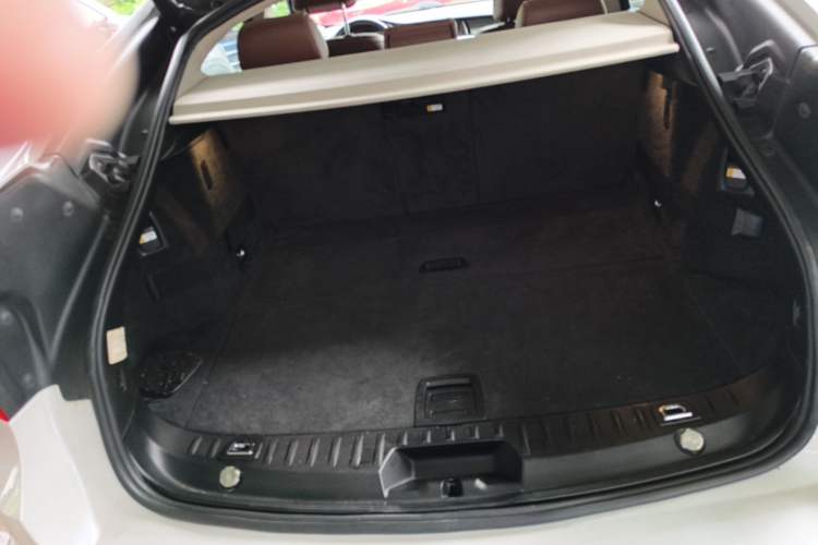 Used BMW 5 Series GT 2015 528i Luxury Edition Trunk