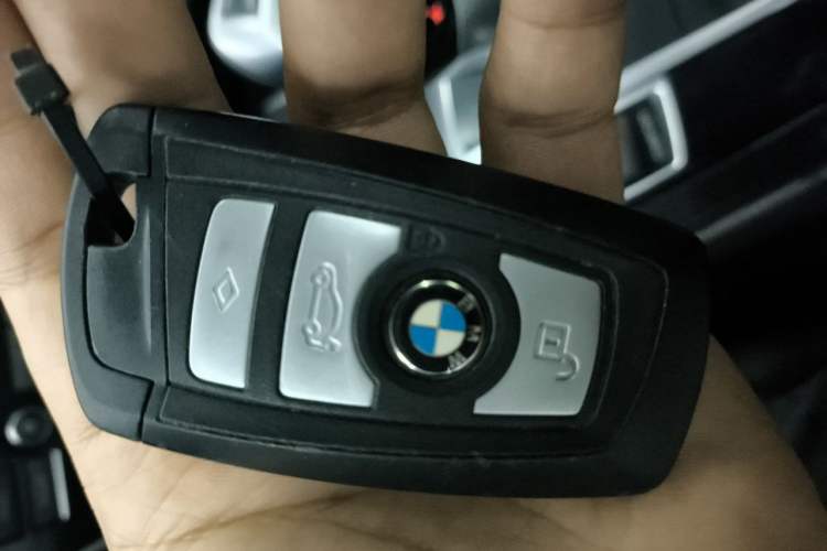 Used BMW 5 Series GT 2015 528i Leading Model Vehicle Key