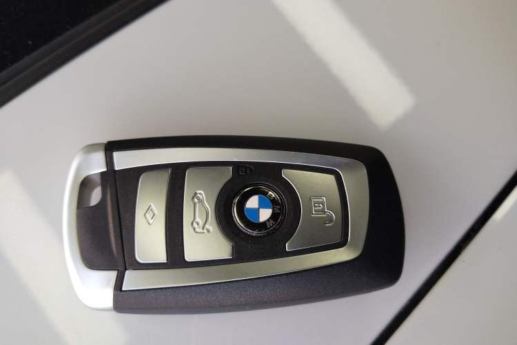 Used BMW 5 Series GT 2015 535i Leading Model Vehicle Key