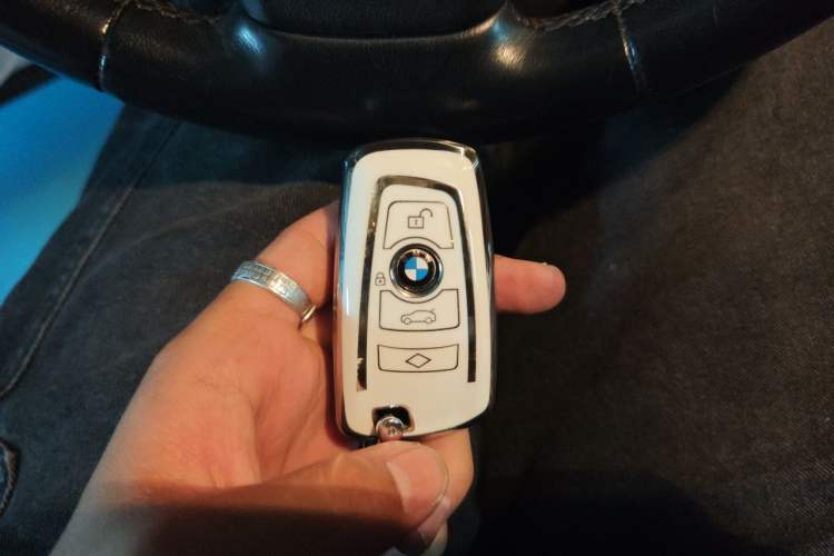 Used BMW 5 Series GT 2015 535i xDrive Vehicle Key