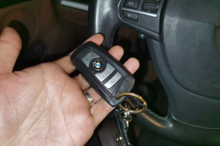 Used BMW 5 Series GT 2015 528i Leading Model Vehicle Key