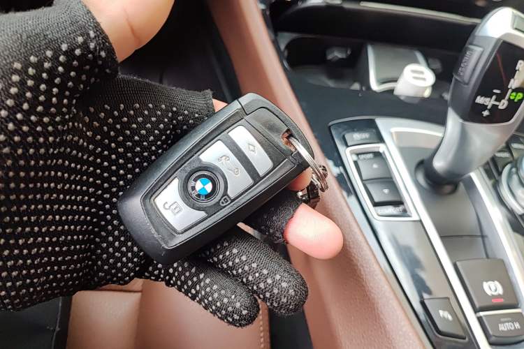 Used BMW 5 Series GT 2015 528i Leading Model Vehicle Key