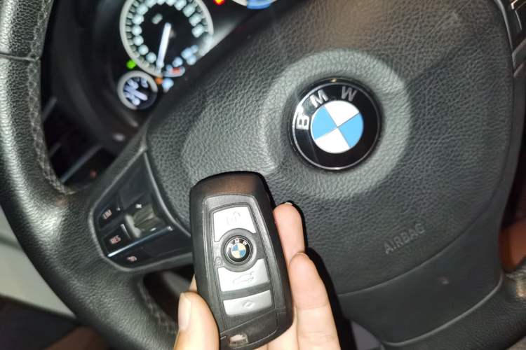 Used BMW 5 Series GT 2015 528i Leading Model Vehicle Key