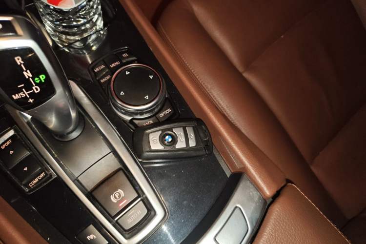 Used BMW 5 Series GT 2015 528i Leading Model Vehicle Key