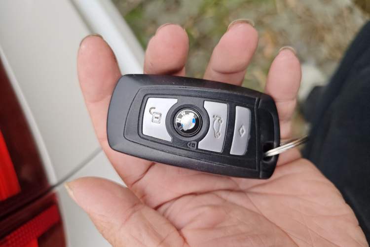 Used BMW 5 Series GT 2015 528i Leading Model Vehicle Key