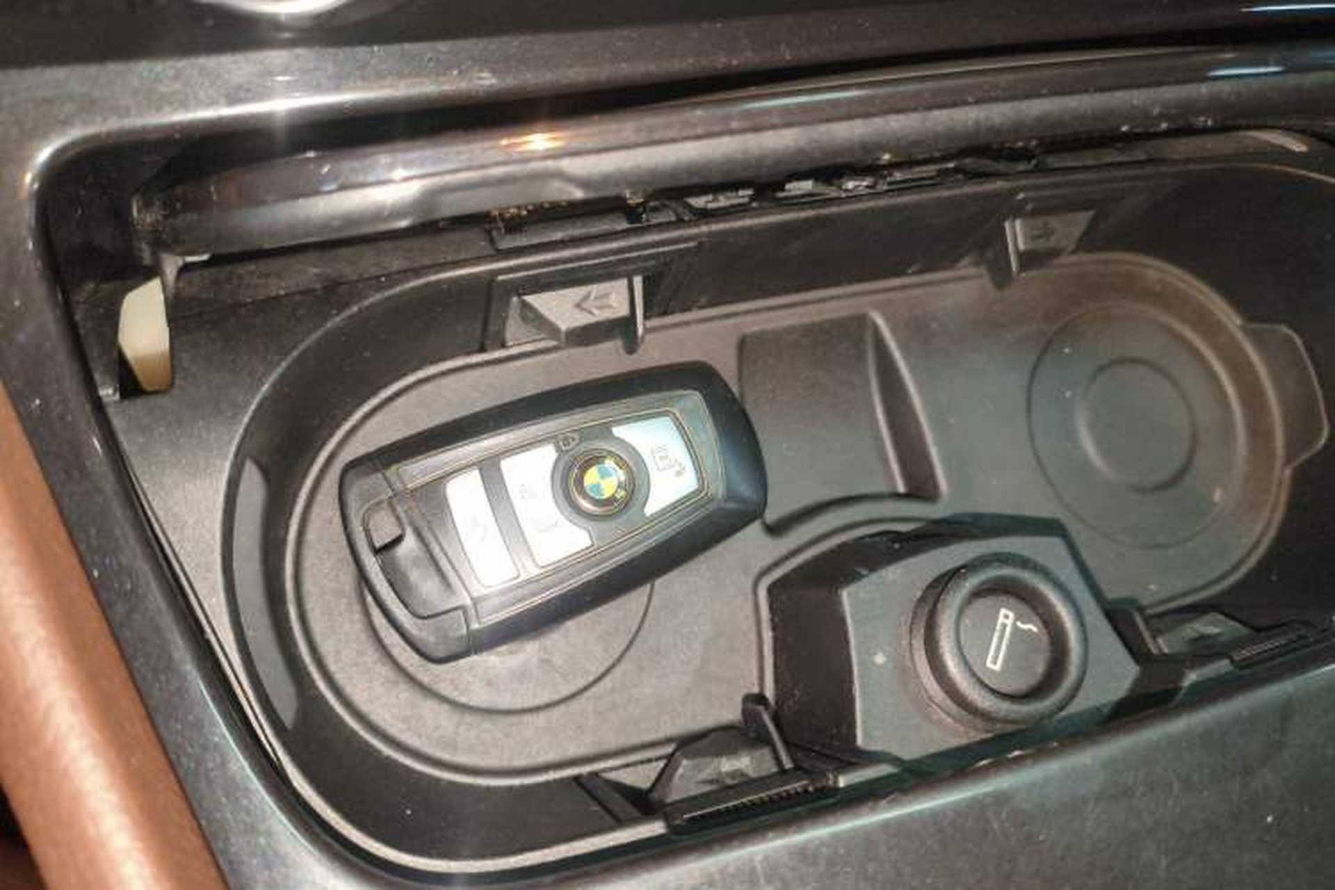 Used BMW 5 Series GT 2015 528i Leading Model Vehicle Key