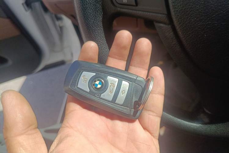 Used BMW 5 Series GT 2015 528i Leading Model Vehicle Key