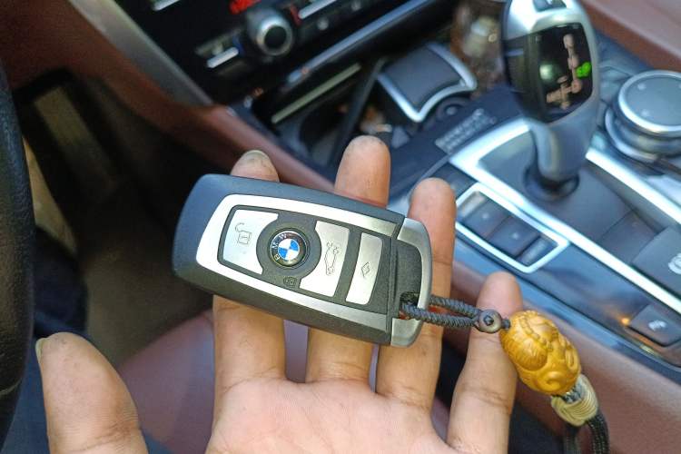 Used BMW 5 Series GT 2015 528i Leading Model Vehicle Key
