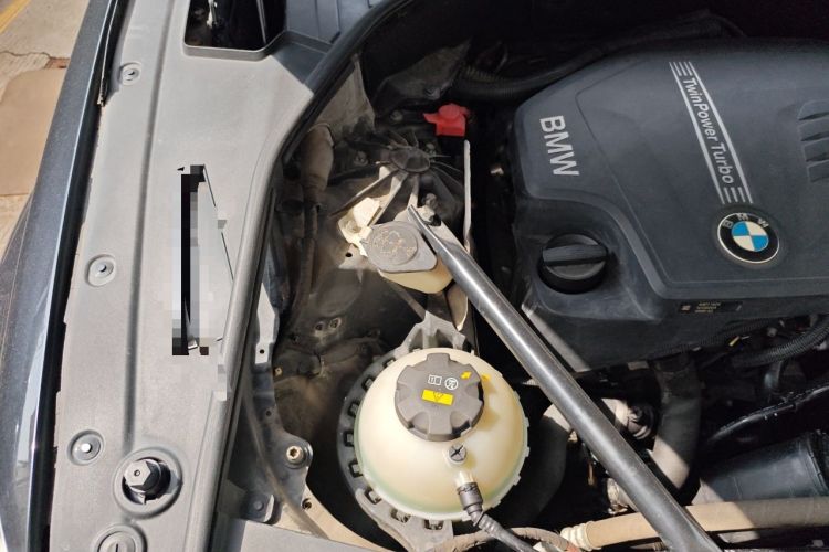 Used BMW 5 Series GT 2017 528i Leading Model Engine Bay Right