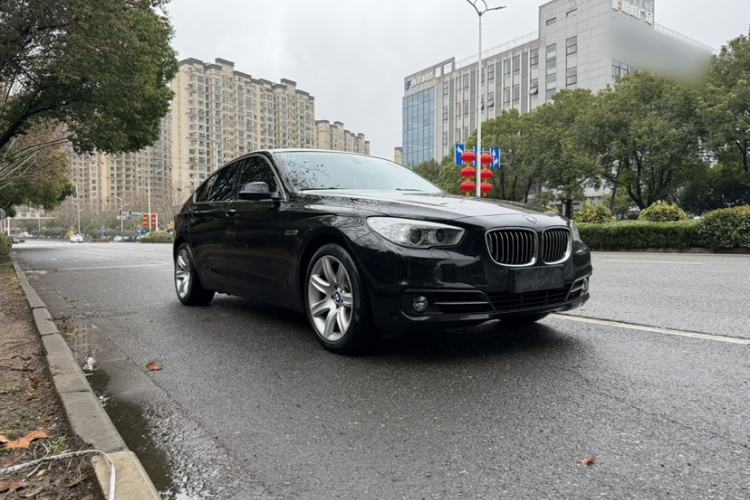 Used BMW 5 Series GT 2017 528i Leading Model Exterior 2