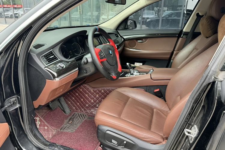 Used BMW 5 Series GT 2017 528i Leading Model Interior 6