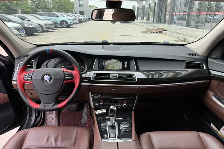 Used BMW 5 Series GT 2017 528i Leading Model Interior 7