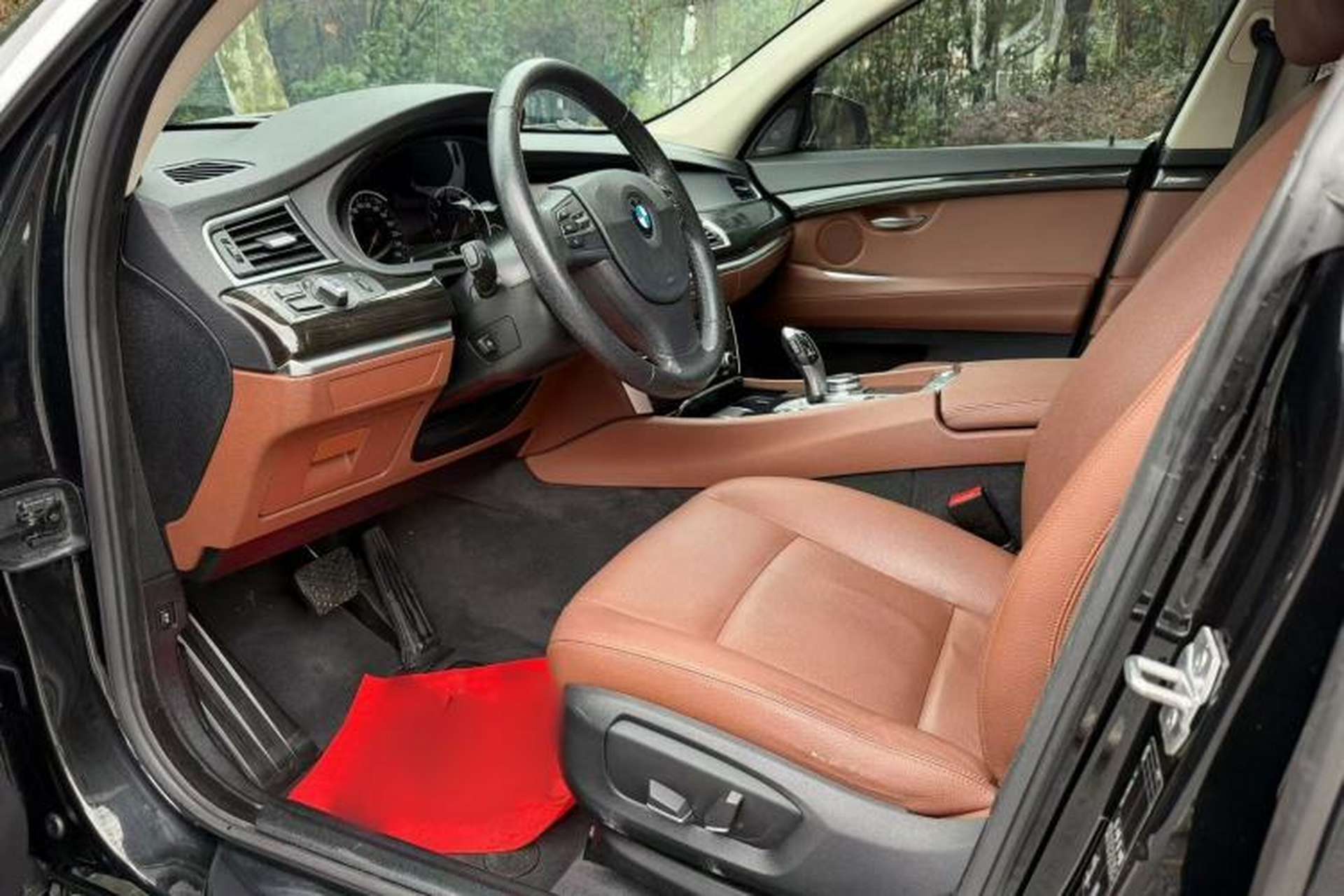 Used BMW 5 Series GT 2017 528i Leading Model Left Front Seat