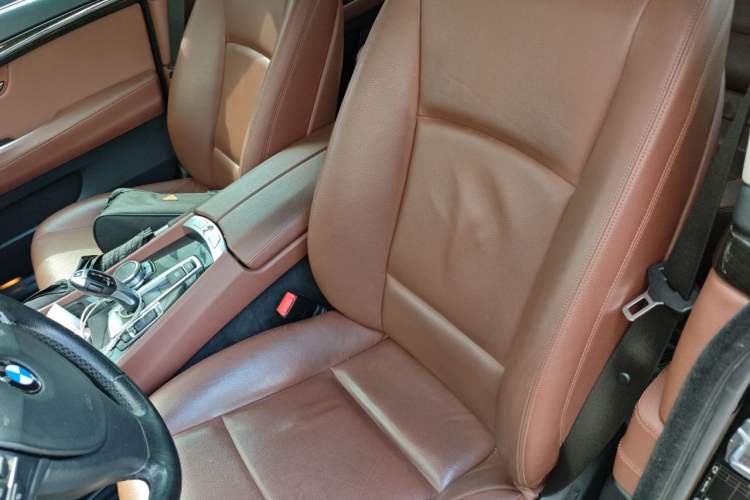 Used BMW 5 Series GT 2017 528i Leading Model Left Front Seat