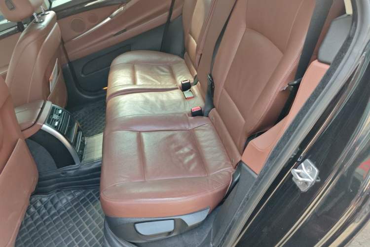 Used BMW 5 Series GT 2017 528i Leading Model Left Rear Seat