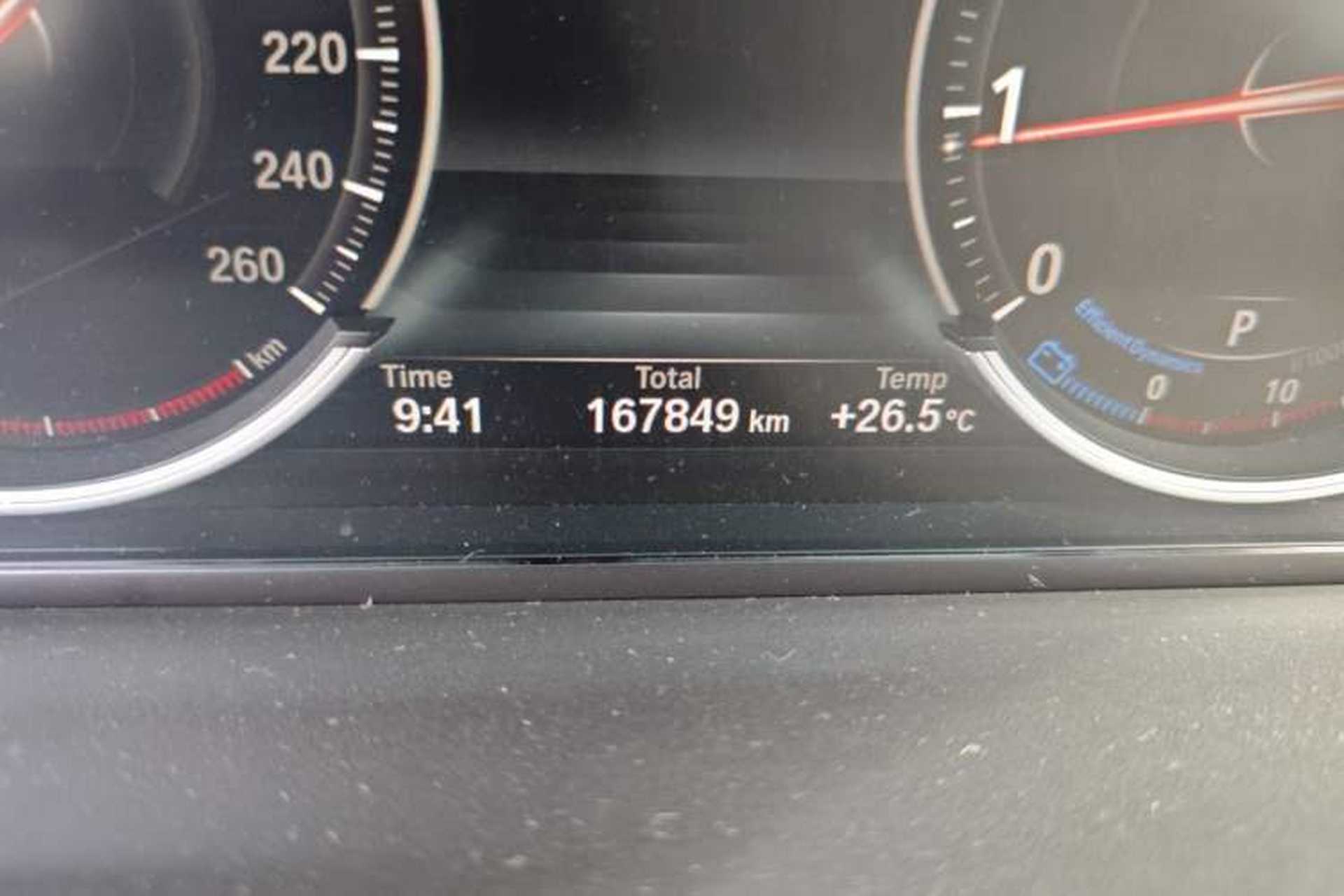 Used BMW 5 Series GT 2017 528i Leading Model Odometer Close Up