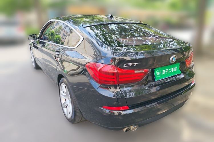 Used BMW 5 Series GT 2017 528i Leading Model Rear Left 45 Deg