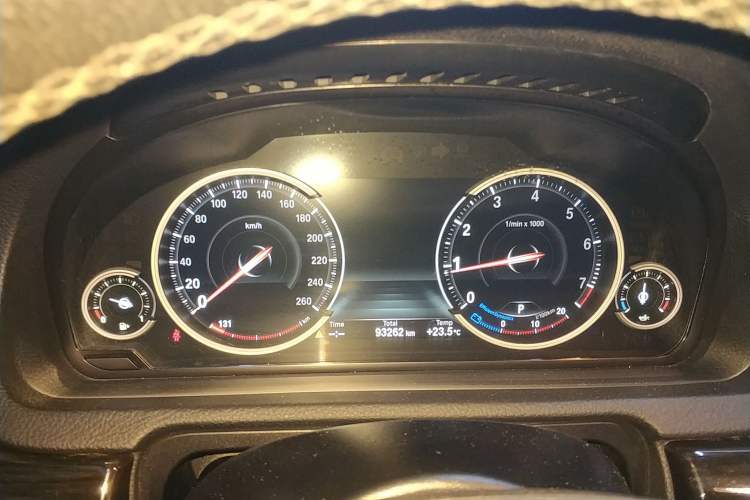 Used BMW 5 Series GT 2017 528i Leading Model Instrument Cluster