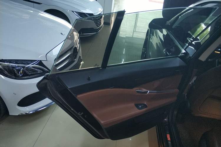 Used BMW 5 Series GT 2017 528i Leading Model Left Rear Door Interior
