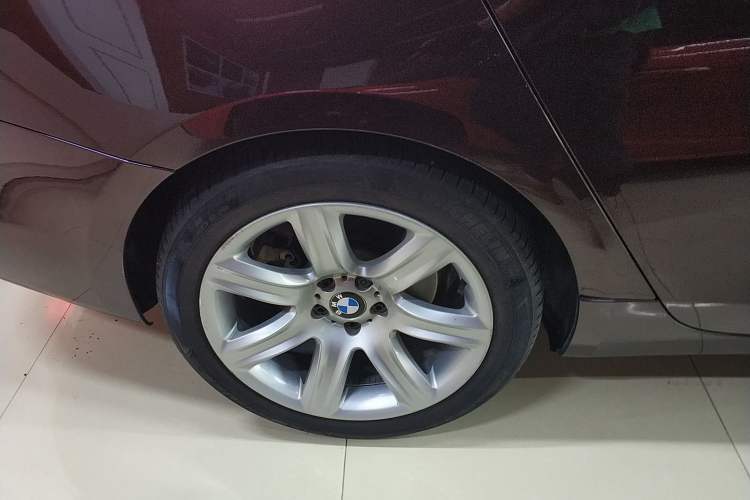Used BMW 5 Series GT 2017 528i Leading Model Right Rear Wheel Hub