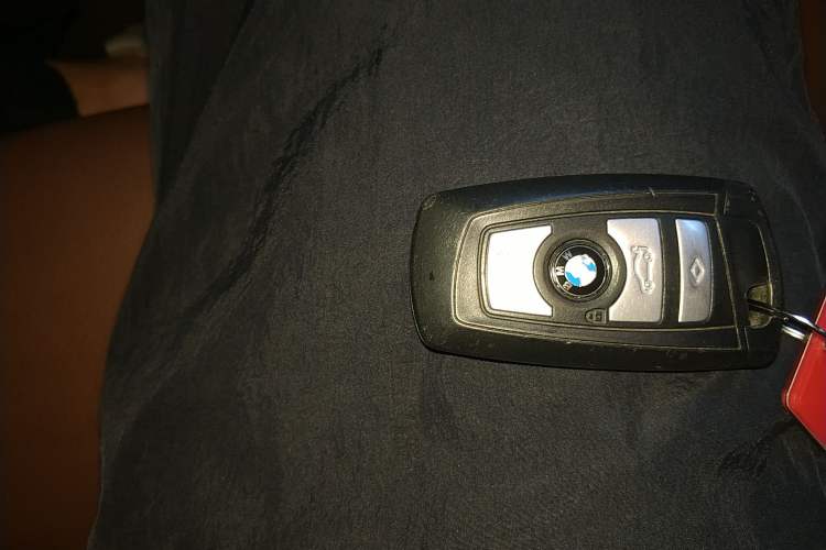 Used BMW 5 Series GT 2017 528i Leading Model Vehicle Key