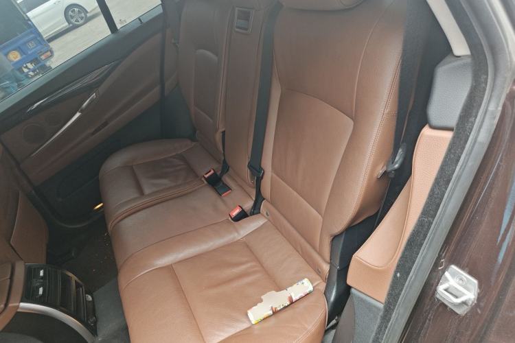 Used BMW 5 Series GT 2017 528i Leading Model Left Rear Seat