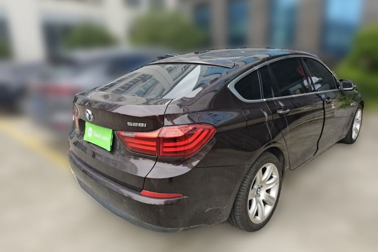 Used BMW 5 Series GT 2017 528i Leading Model Rear Right 45 Deg