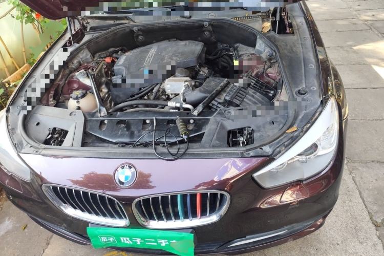 Used BMW 5 Series GT 2017 528i Leading Model Engine Bay