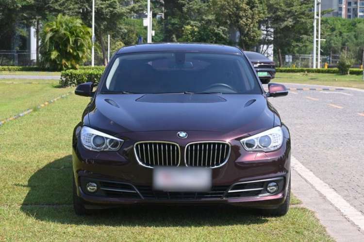 Used BMW 5 Series GT 2017 528i Leading Model Exterior 2