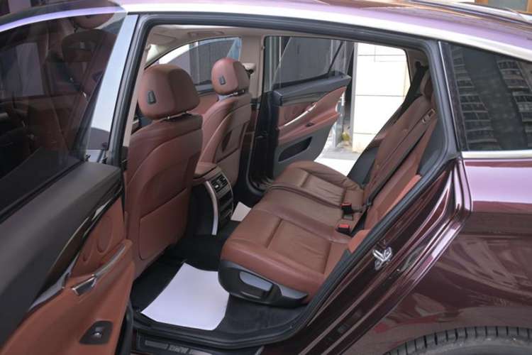 Used BMW 5 Series GT 2017 528i Leading Model Interior 6