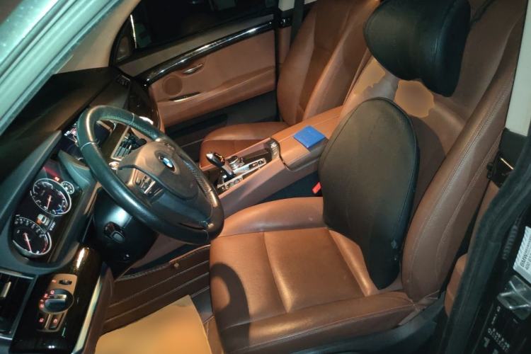 Used BMW 5 Series GT 2017 528i Leading Model Left Front Seat