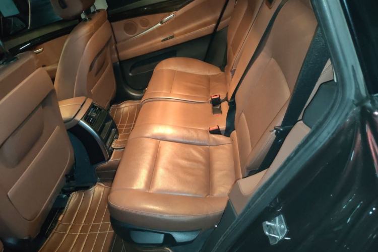 Used BMW 5 Series GT 2017 528i Leading Model Left Rear Seat